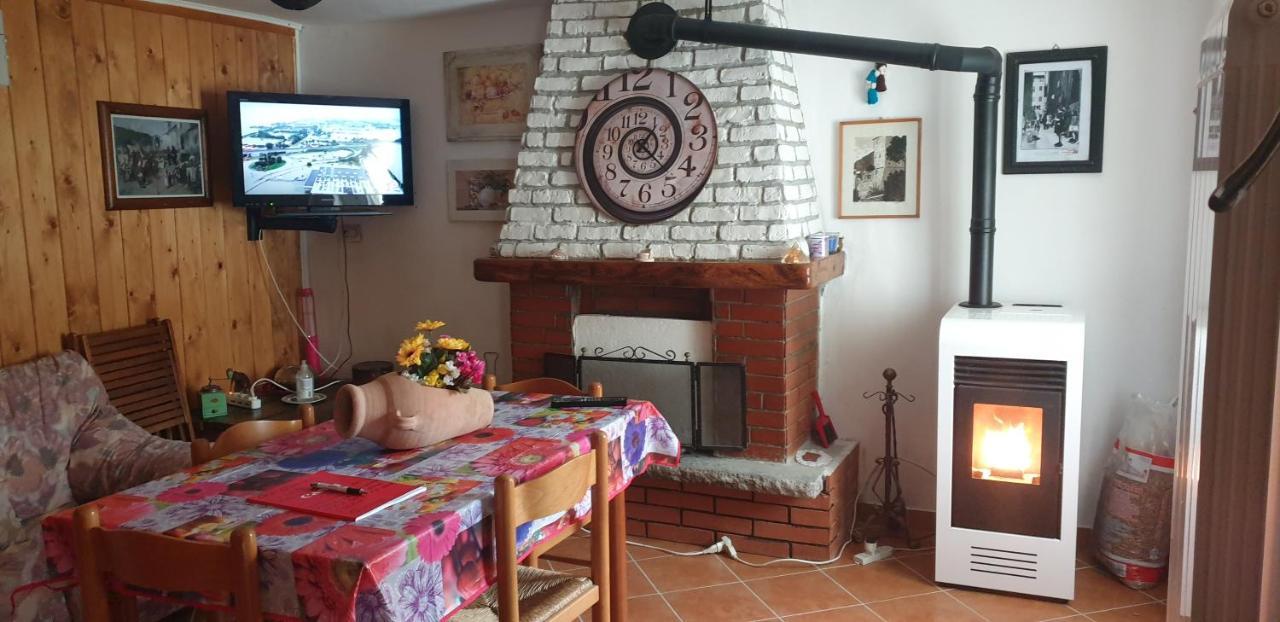 Casa Vacanze Mingos Lodio Di La Appartement Carpineta Buitenkant foto